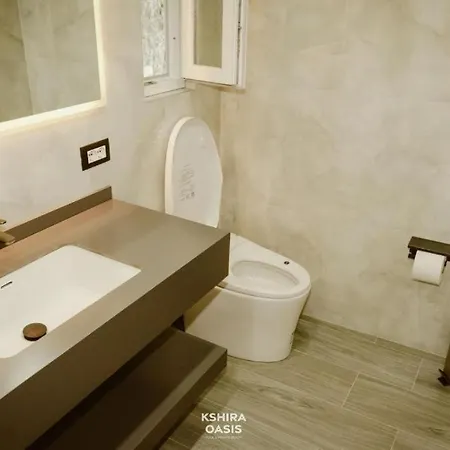 호텔 Kshira Oasis - Boutique Beachfront & Restaurant 4*