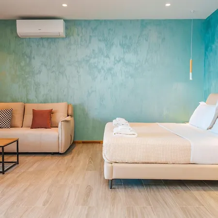 Kshira Oasis - Boutique Beachfront & Restaurant Qeparo