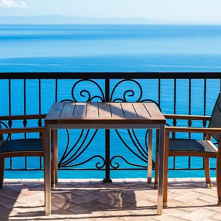 Hotel Kshira Oasis - Boutique Beachfront & Restaurant