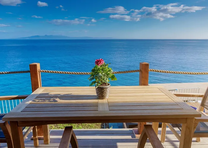 Отель Kshira Oasis - Boutique Beachfront & Restaurant 4*